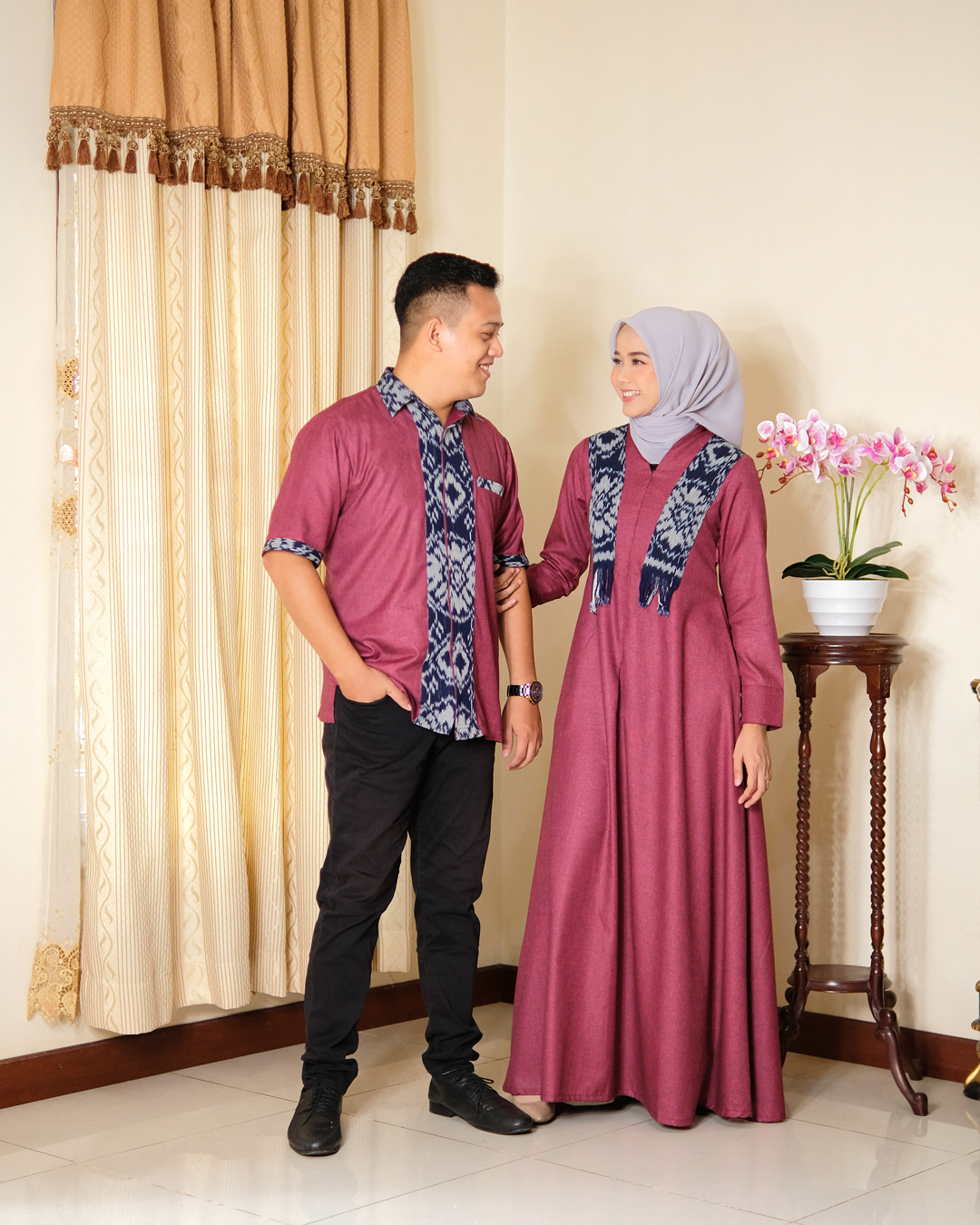 Anjani-Dress-Couple-Maroon